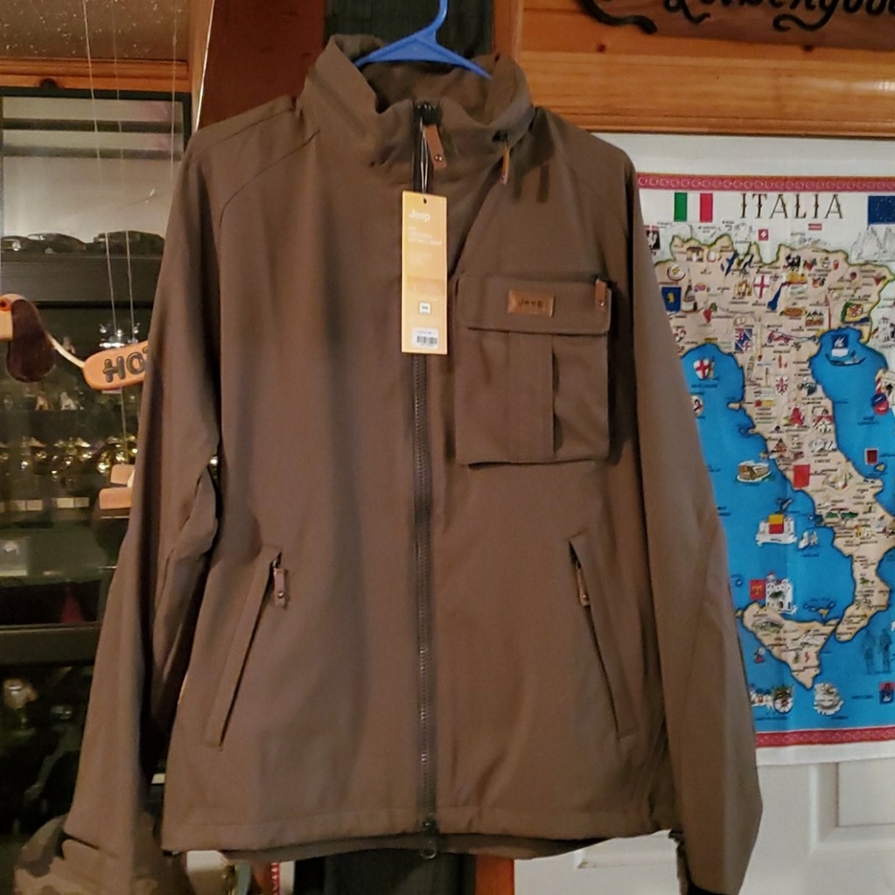 Brand new with tag Jeep men's softshell jacket.